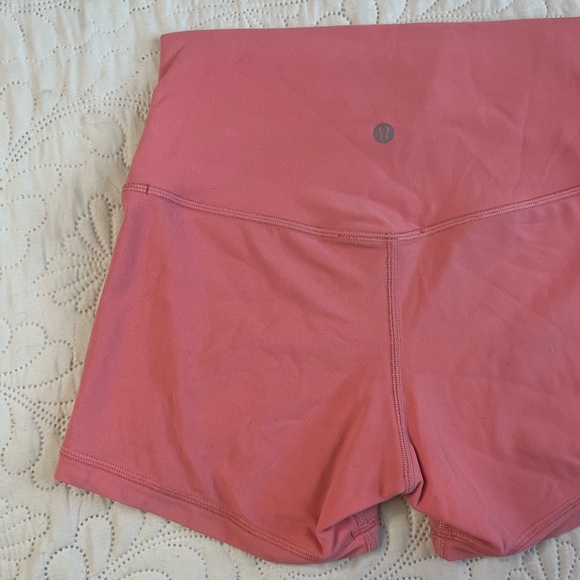 Lululemon Align Shorts Raspberry Cream Size 6 - Picture 3 of 6